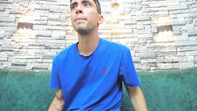 mike whitee online show from 09-23-25, 05:49