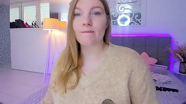 Snapshot of AshleyJoness chatting on 11-25-25, 06:02 AshleyJoness online show from 11-25-25, 06:02