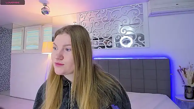 Snapshot of AshleyJoness chatting on 01-15-26, 06:07 AshleyJoness online show from 01-15-26, 06:07