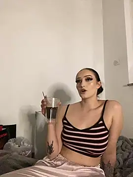 Tijara-im-Pyjama online show from 11-18-25, 04:28