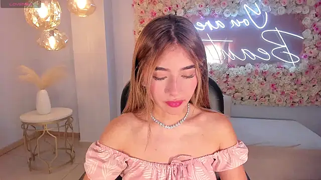 Snapshot of IbizaJacobs chatting on 09-12-25, 02:28 IbizaJacobs online show from 09-12-25, 02:28