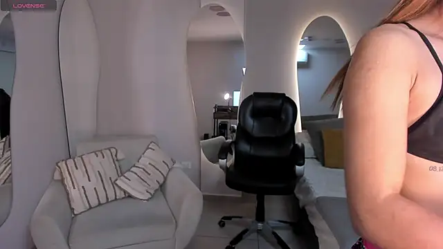 Snapshot of IbizaJacobs chatting on 09-16-25, 12:06 IbizaJacobs online show from 09-16-25, 12:06