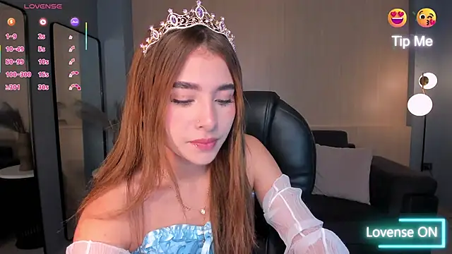 Snapshot of IbizaJacobs chatting on 10-14-25, 12:50 IbizaJacobs online show from 10-14-25, 12:50