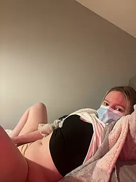 hazel wood21 online show from 02-24-26, 07:23