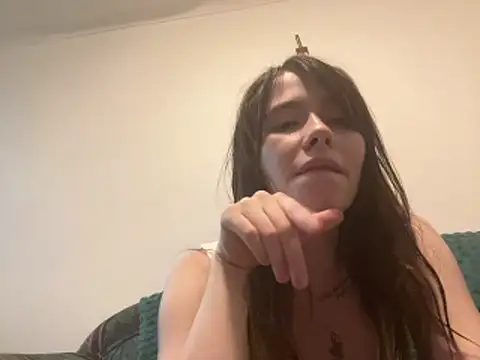 Snapshot of the_holy_t chatting on 12-16-25, 06:57 the holy t online show from 12-16-25, 06:57