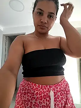 Snapshot of Eimy-04 chatting on 11-17-25, 07:41 Eimy-04 online show from 11-17-25, 07:41