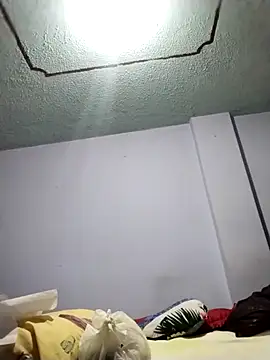 OliviaMorris1 online show from 10-24-25, 10:44