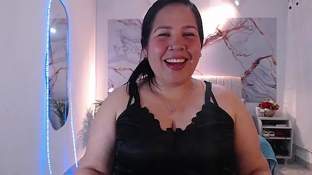 Ashley Grahaam online show from 10-09-25, 02:42