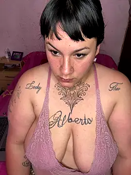 Snapshot of valen1891 chatting on 12-04-25, 12:20 valen1891 online show from 12-04-25, 12:20