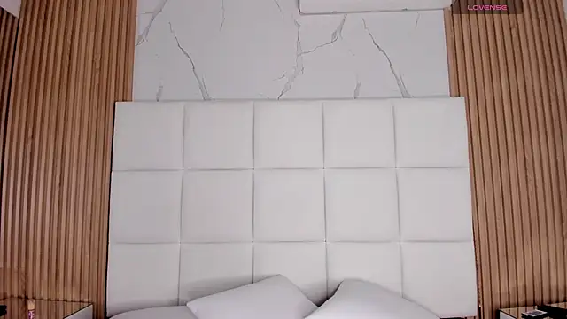 Meloddy Parkerr  online show from 02-22-26, 03:51