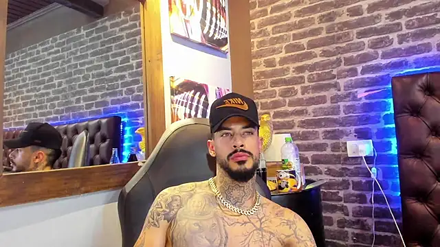 VinzenzRizzo online show from 11-23-25, 06:02