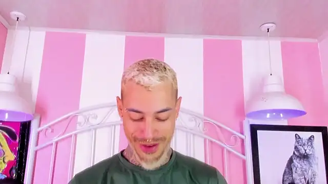 VinzenzRizzo online show from 01-17-26, 04:17