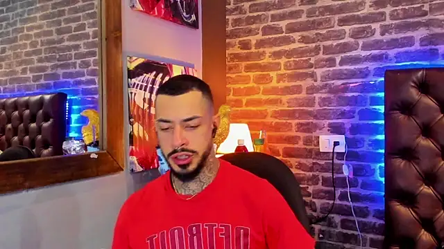 VinzenzRizzo online show from 02-11-26, 04:17