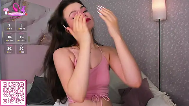 Snapshot of ShyEmma_ chatting on 10-04-25, 01:14 ShyEmma online show from 10-04-25, 01:14