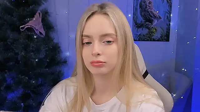 JuliaBrewwer online show from 12-19-25, 02:35