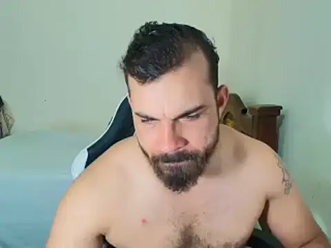 Snapshot of max_love255 chatting on 10-20-25, 09:04 max love255 online show from 10-20-25, 09:04