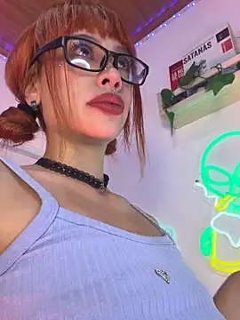 ScarlettRusso1 online show from 10-25-25, 12:13