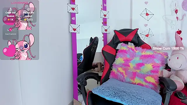 Snapshot of Ariana-Fernandez chatting on 02-21-26, 03:29 Ariana-Fernandez online show from 02-21-26, 03:29