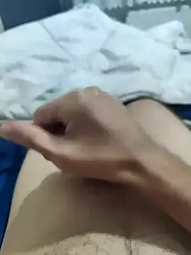 emrekzlk52 online show from 12-13-25, 07:53