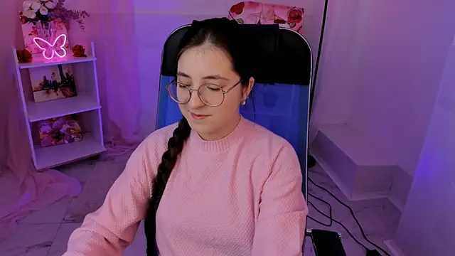 VirtuallVoyant online show from 11-09-25, 03:49