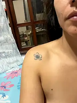 Huitaca  online show from 10-16-25, 03:18