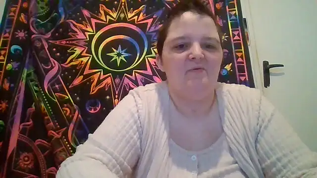 Snapshot of moulette7 chatting on 04-02-26, 03:53 moulette7 online show from 04-02-26, 03:53