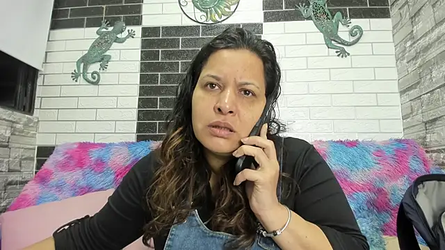 Snapshot of Sandra_Milf_love chatting on 10-01-25, 03:12 Sandra Milf love online show from 10-01-25, 03:12