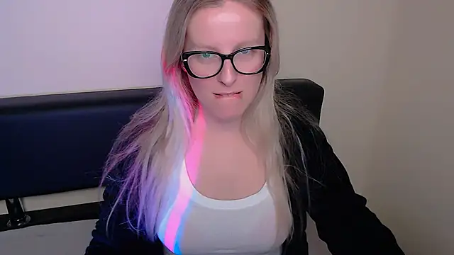 VanillaRose  online show from 09-26-25, 06:50