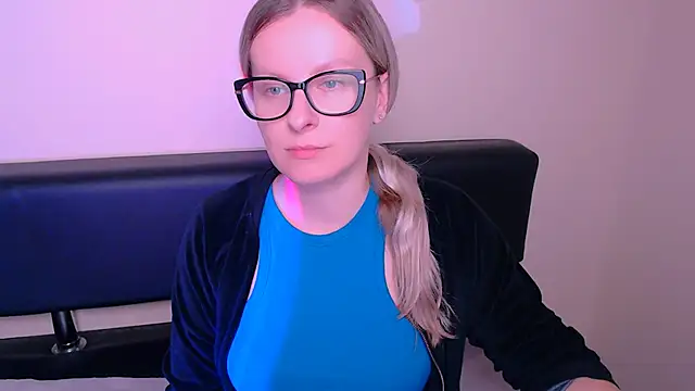 VanillaRose  online show from 09-30-25, 06:40