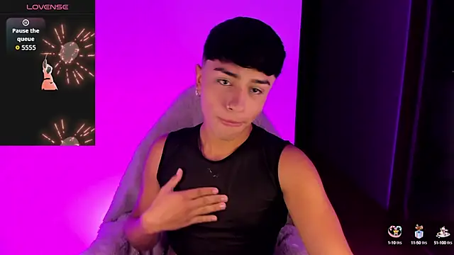 Snapshot of Matheewx_m chatting on 09-12-25, 01:28 Matheewx m online show from 09-12-25, 01:28