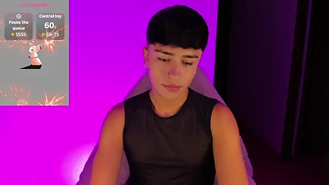 Snapshot of Matheewx_m chatting on 09-24-25, 04:38 Matheewx m online show from 09-24-25, 04:38