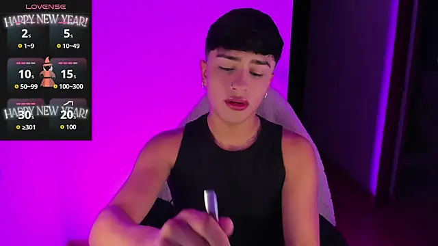 Snapshot of Matheewx_m chatting on 10-02-25, 02:18 Matheewx m online show from 10-02-25, 02:18