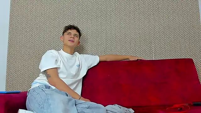 Snapshot of willy_sexxx18 chatting on 02-21-26, 07:59 willy sexxx18 online show from 02-21-26, 07:59