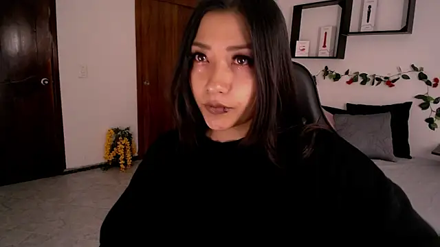 Mia 1120 online show from 10-20-25, 12:38