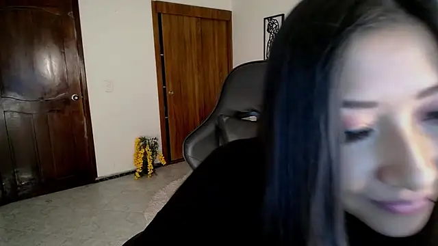 Mia 1120 online show from 10-24-25, 02:24