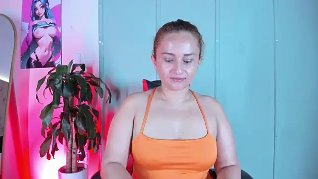 Zafiro  Brown online show from 10-28-25, 12:41