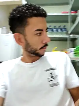 Saraiva2002 online show from 10-09-25, 01:53