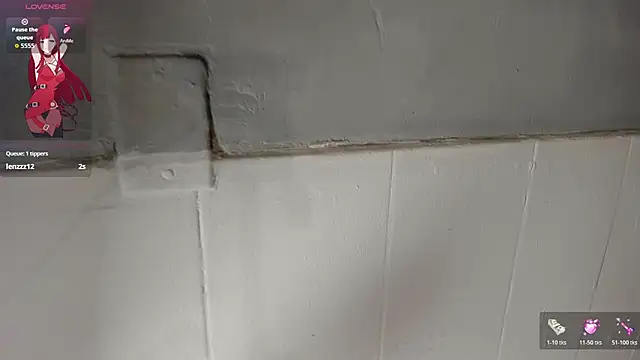 Viiolettlopez online show from 10-23-25, 01:32