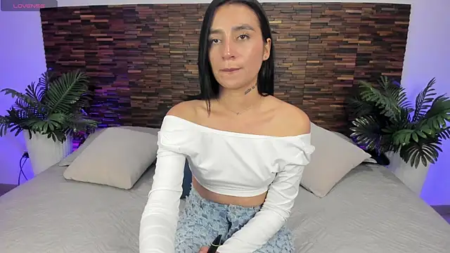 Snapshot of debra_win chatting on 11-05-25, 03:17 debra win online show from 11-05-25, 03:17