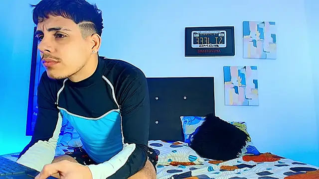 Luke Stone online show from 10-28-25, 06:43