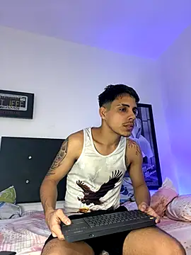 Luke Stone online show from 11-22-25, 10:42