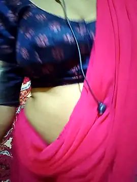 Snapshot of Tamil_Mohini chatting on 02-18-26, 03:02 Tamil Mohini online show from 02-18-26, 03:02