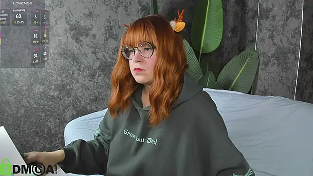 Michelle Wilsson online show from 11-26-25, 08:04