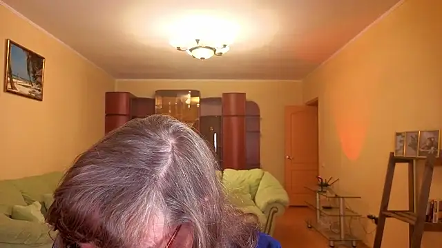 Betty Brick online show from 01-09-26, 02:53