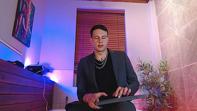 Dustin Sonne online show from 03-14-26, 03:45