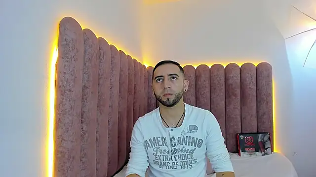 Snapshot of Lushian_ chatting on 02-12-26, 03:07 Lushian online show from 02-12-26, 03:07