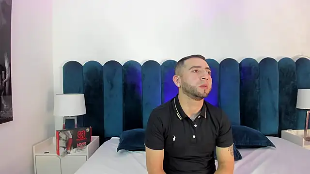 Snapshot of Lushian_ chatting on 03-02-26, 02:46 Lushian online show from 03-02-26, 02:46