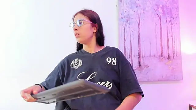 DanniaKross online show from 12-03-25, 07:56