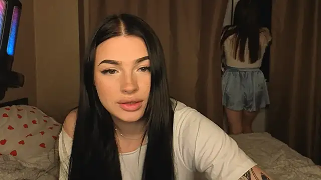 honey     bunny online show from 10-23-25, 03:33