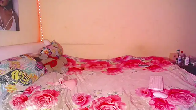 pink 7777 online show from 11-06-25, 07:04